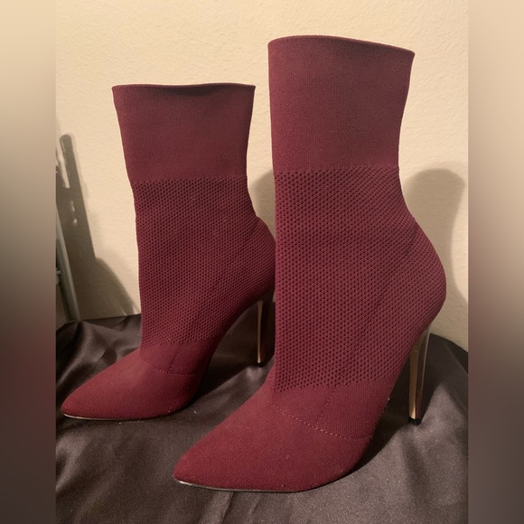 Steven Madden Boots - Picture 2 of 2